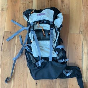 Jansport Cornice 52 camping backpack
